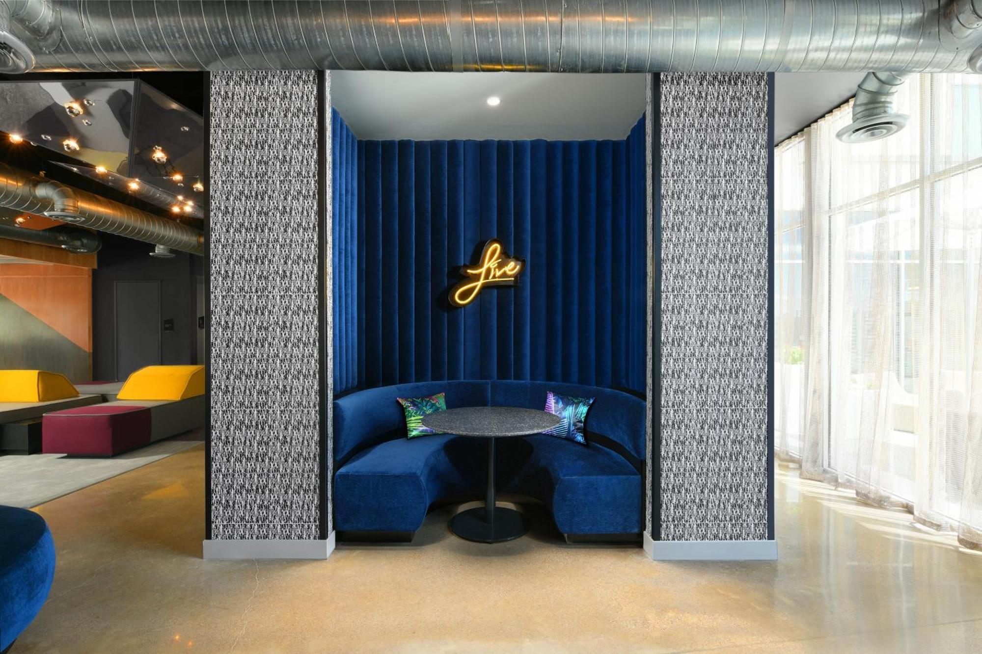 Отель Aloft Austin Раунд-Рок Экстерьер фото