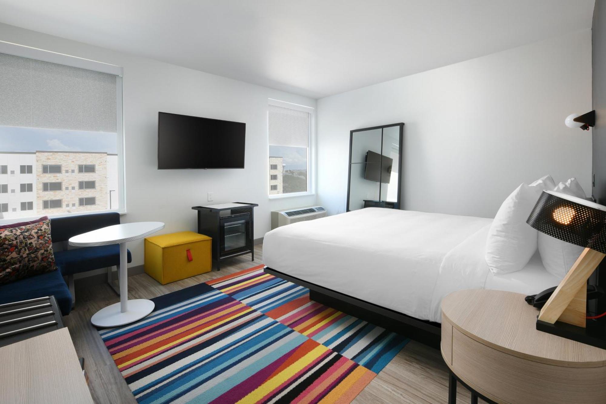 Отель Aloft Austin Раунд-Рок Экстерьер фото